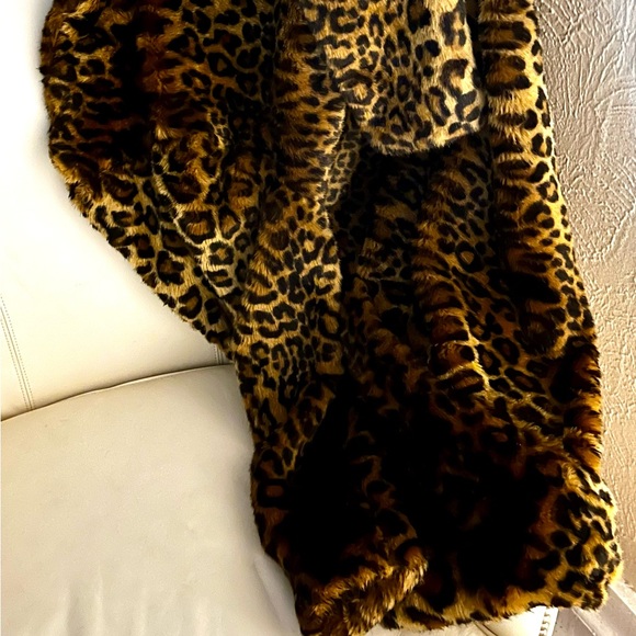 Zara TRF collection faux fur leopard coat*fabulous* - Picture 6 of 15